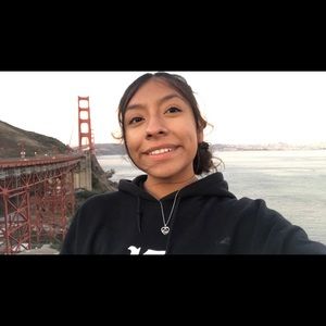 Meet your Posher, Mari